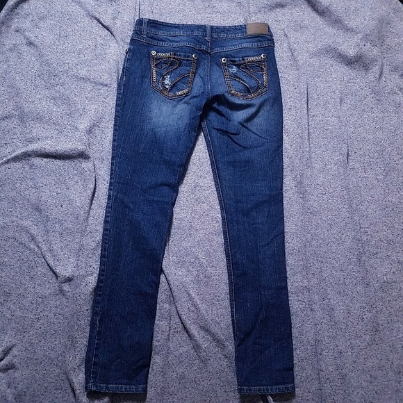 Premier Denim Sized 5/6 Short Cut - Picture 2 of 8